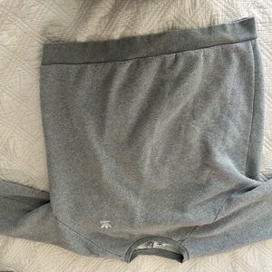 Men’s heavy weight crewneck adidas sweatshirt size clean